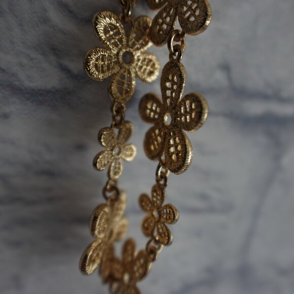 Vintage Gold Tone Statement Necklace - Picture 11 of 11
